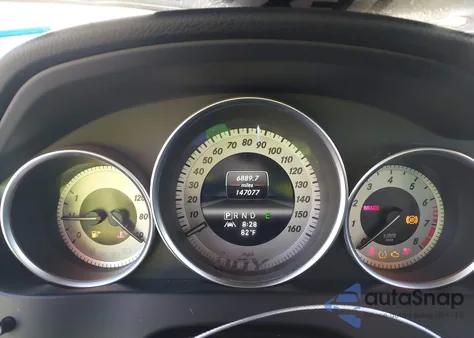 2013 Mercedes-Benz C 250 Sport z USA, uszkodzony, nr VIN WDDGF4HB6DA846519